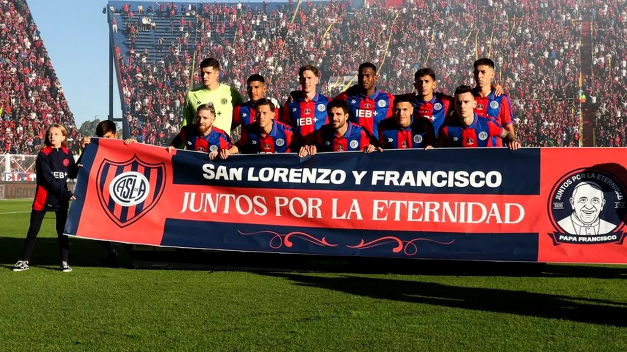 Echipa de fotbal San Lorenzo i-a adus un omagiu Papei Francisc. Suveranul Pontif era fan al acestui club