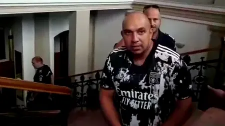 Ucigașul din Cluj care le-a luat viețile mamei și bunicii lui ar fi trebuit să fie în închisoare din luna mai. Motivul absurd pentru care se afla în libertate