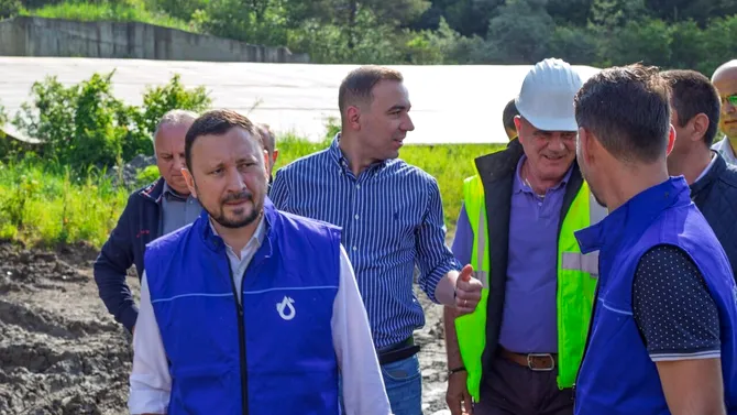 CONTROALE la exploatările miniere din România după catastrofa de la Praid. Fechet: Mediul nu e o resursă infinită, iar cine îl distruge, plăteşte