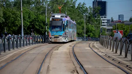 REPORTAJ | Un tramvai numit „cazan”, care merge pe linii strâmbe și cu bucle. Bucureștiul se prezintă rușinos la capitolul transport pe șine (FOTO-VIDEO)