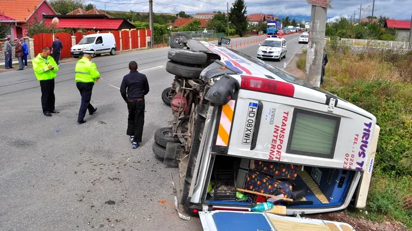 Patru morți după ce un microbuz românesc s-a ciocnit cu un camion în Ungaria