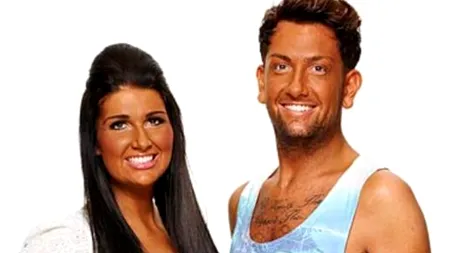 FOTO. Dependența periculoasă a doi tineri britanici. 