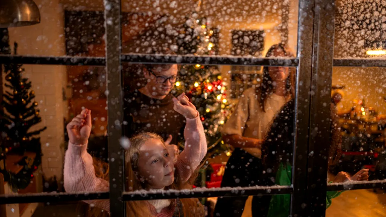 ANM anunță starea vremii pentru ziua Sfântului Nicolae: Unde ar putea ninge ca-n povești