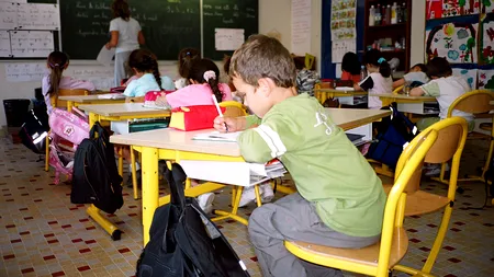 VIOLENȚELE din școlile bucureștene S-AU DUBLAT de la un an la altul. 1200 elevi și patru profesori SANCȚIONAȚI