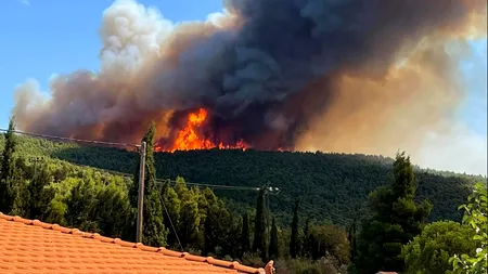 Misiunile pompierilor militari români în Grecia, în continuă desfășurare. În zona Attica a reizbucnit un incendiu de proporții