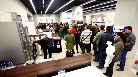 Ce cumpără clienții de pe eMag după miezul nopții