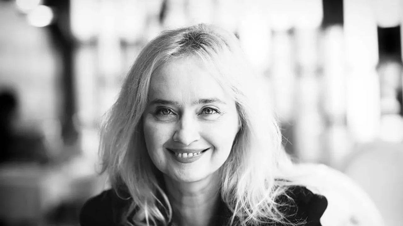 Scriitoarea Corina Ozon: „Dincolo de talent este foarte multă muncă”