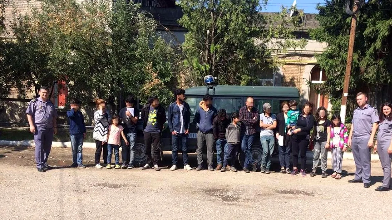 16 irakieni azilanți în România, prinși fugind prin lanul de porumb, către Schengen