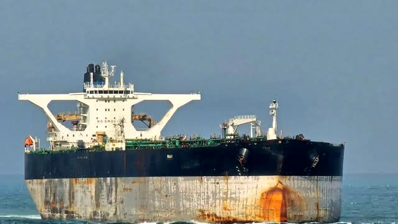 Isteria petrolierului clandestin al Venezuelei. A fost dezvăluită componența echipajului navei „Marinera”, capturată de SUA
