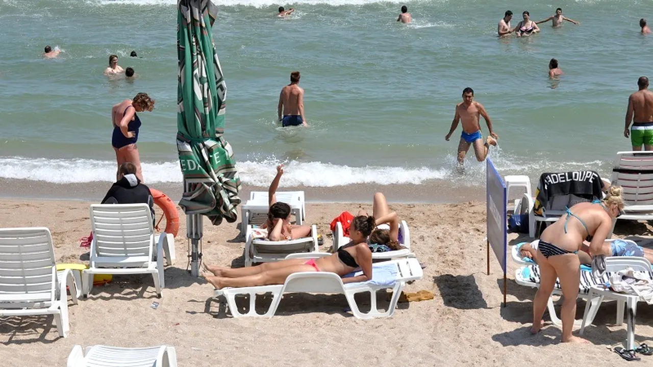 Cât bani cheltuiesc zilnic pe mâncare românii aflați pe litoral