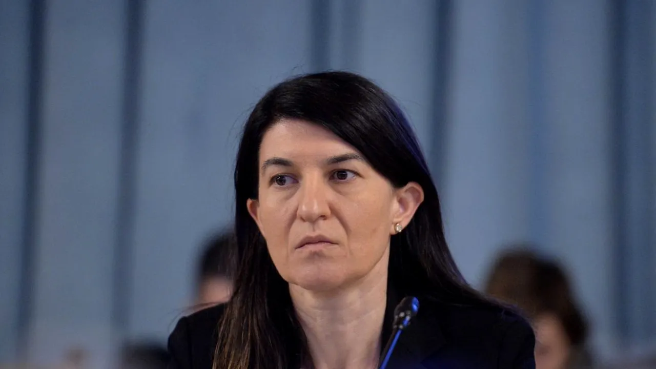 ANUNȚ. Toți angajații ar trebui să știe asta! Ministrul Muncii Violeta Alexandru: „Suntem datori în continuare să lucrăm împreună” / Ce măsură va fi implementată