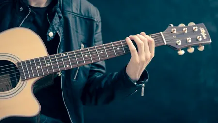 PETIȚIE ONLINE și strigăt de ajutor. Artiștii independenți nu mai au cu ce trăi în PANDEMIE: „Când toți spun să stăm acasă, unii dintre ei riscă s-o piardă”