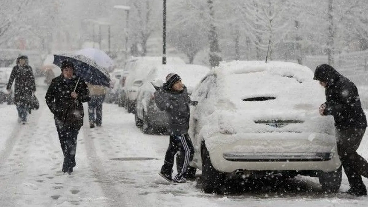 MAI: Cursurile, suspendate luni la nivelul a 20 de județe, marți în 16 județe 