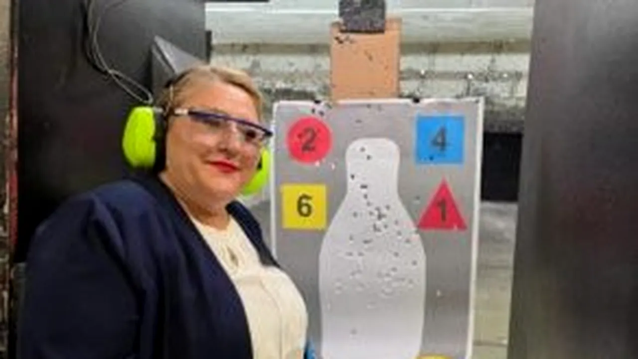 Diana Șoșoacă îl provoacă pe Ionuț Moșteanu în poligon: 