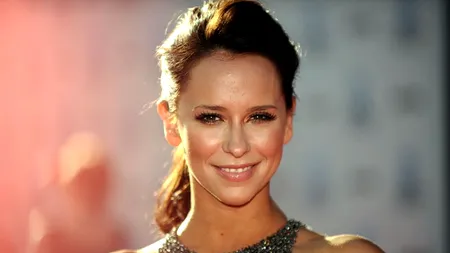 Jennifer Love Hewitt a născut o fetiță