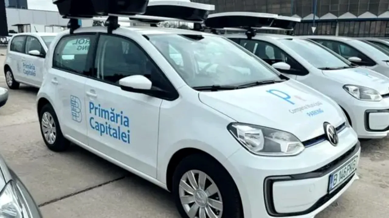 Amendă la secundă în Capitală pentru cei care nu plătesc locul de parcare cu dungă albastră. Aplicația cu care bucureștenii pot scăpa de amenzi