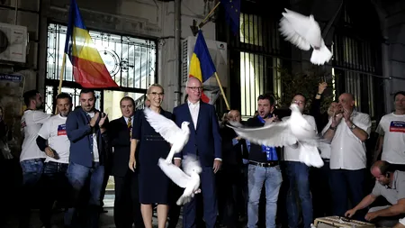 Ramona Bruynseels și-a depus candidatura la prezidențiale și a eliberat mai mulți porumbei albi: Semnifică o nouă șansă pentru România - VIDEO