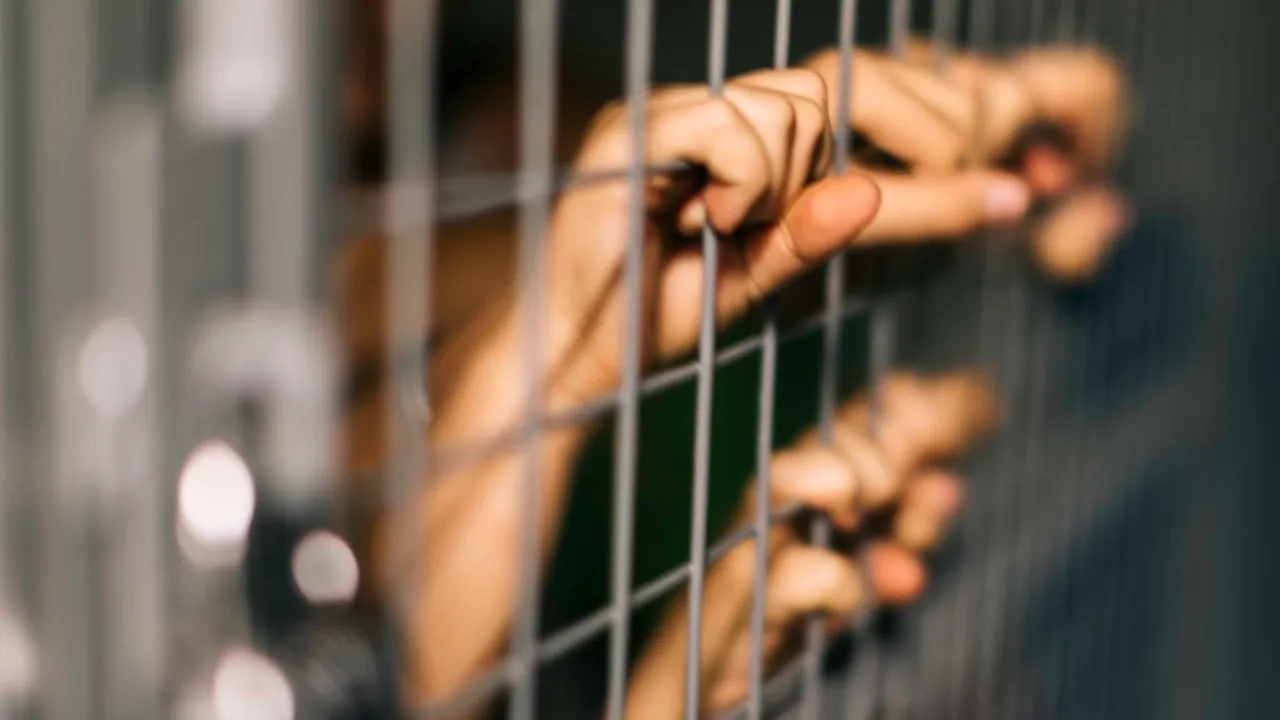 Bărbat urmărit în toată Europa, s-a sinucis în arestul din România! Ce s-a întâmplat