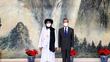 Talibanii caută sprijin internațional. Reprezentanți ai militanților, primiți în China