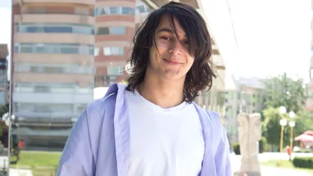 Elev câștigător al unui concurs NASA, amenințat de profesori după ce a scris pe Facebook că liceul este un 