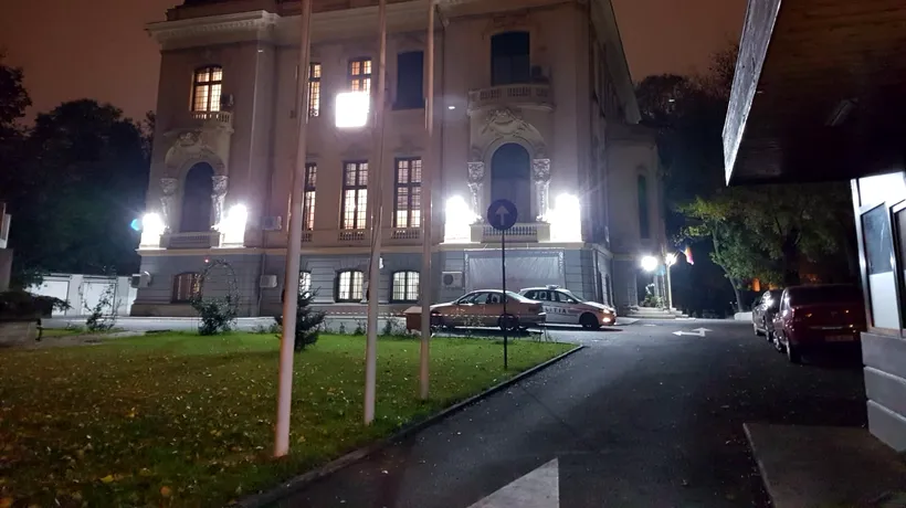 O angajată a PSD a intrat în sediul din Kiseleff, unde s-a automutilat, a distrus mobilier și a spart un geam. Reacția lui Marcel Ciolacu: „Era în telemuncă și a solicitat să...” - VIDEO