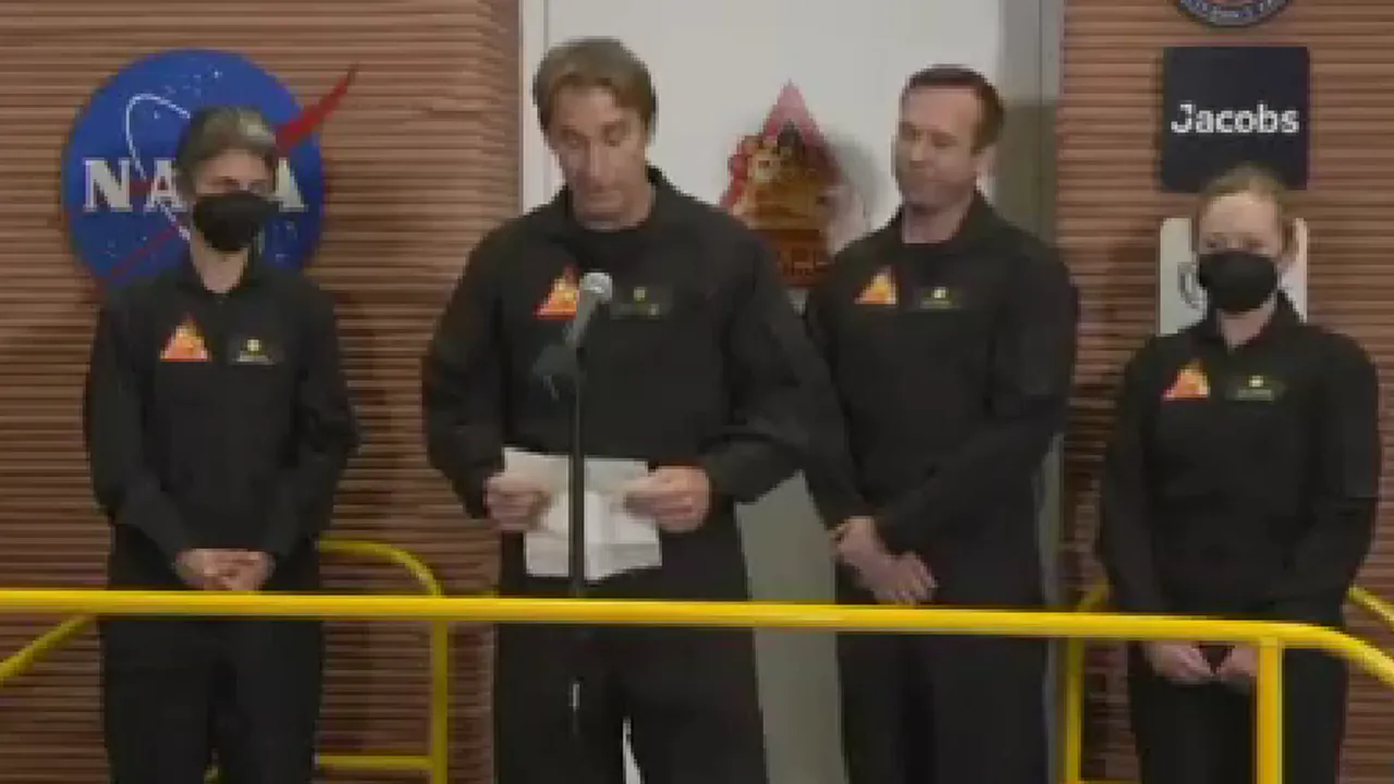 O româncă va petrece un an de zile experimentând viața pe Marte. Anca Şelariu este microbiolog