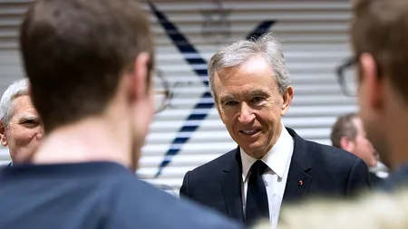 Cum a PIERDUT 11 miliarde  de dolari într-o zi cel mai bogat om al lumii