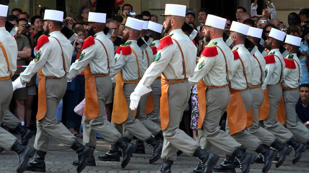 Un fost comandant al Legiunii Străine, arestat la un miting antimigranți