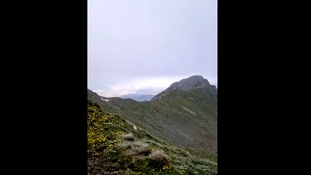 VIDEO | Ninsoare în mijlocul verii în România. Locul unde au apărut fulgi de nea în luna iulie