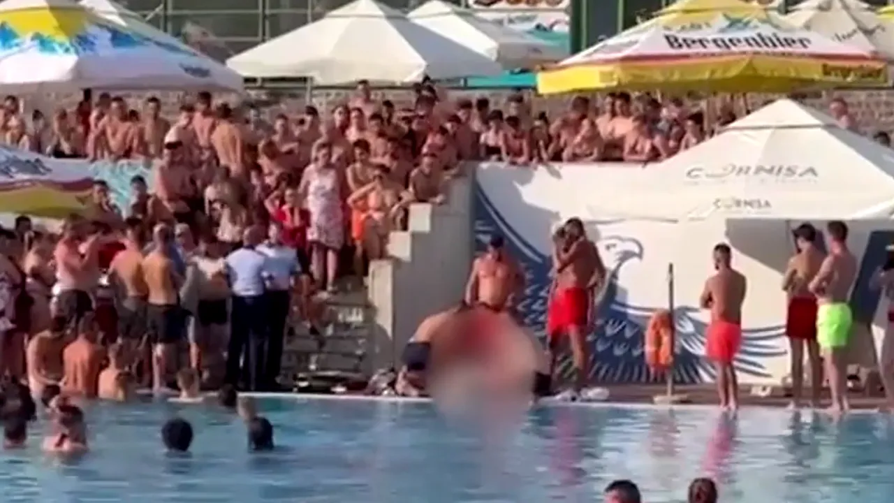 Un tânăr a murit într-un parc de agrement din județul Neamț. Victima a leșinat în timp ce înota în piscină