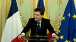Nicușor Dan și-a scos la export gafele și bâlbele. Aflat la Paris a ținut o cuvântare la Ambasada Romaniei din care nu s-a înteles mai nimic. S-a poticnit și s-a încurcat în idei și la final a zâmbit ușurat că s-a terminat