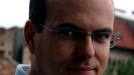 Cum se face că românul care se poartă ca un criminal la volan în România se cumințește brusc imediat ce iese prin granița de Vest?