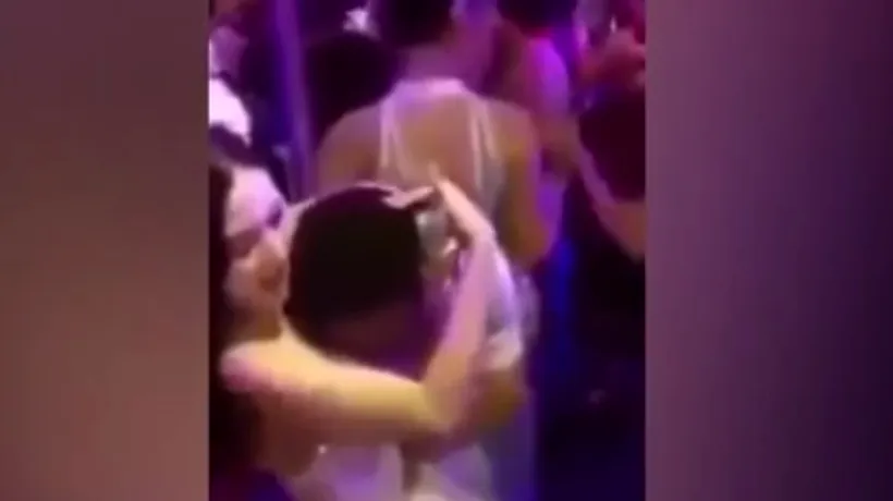 Scene incredibile la o nuntă din China. Mireasa s-a dezbrăcat și le-a cerut invitaților să o atingă. Motivul bizar pentru care nimeni nu a refuzat