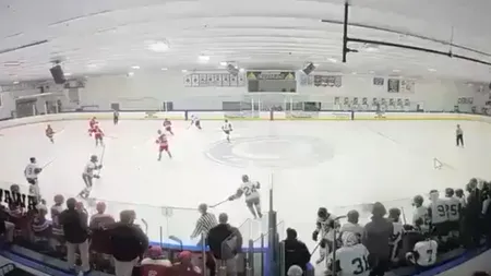 Atac armat la un meci de hochei din Rhode Island, SUA, soldat cu trei morți și trei răniți