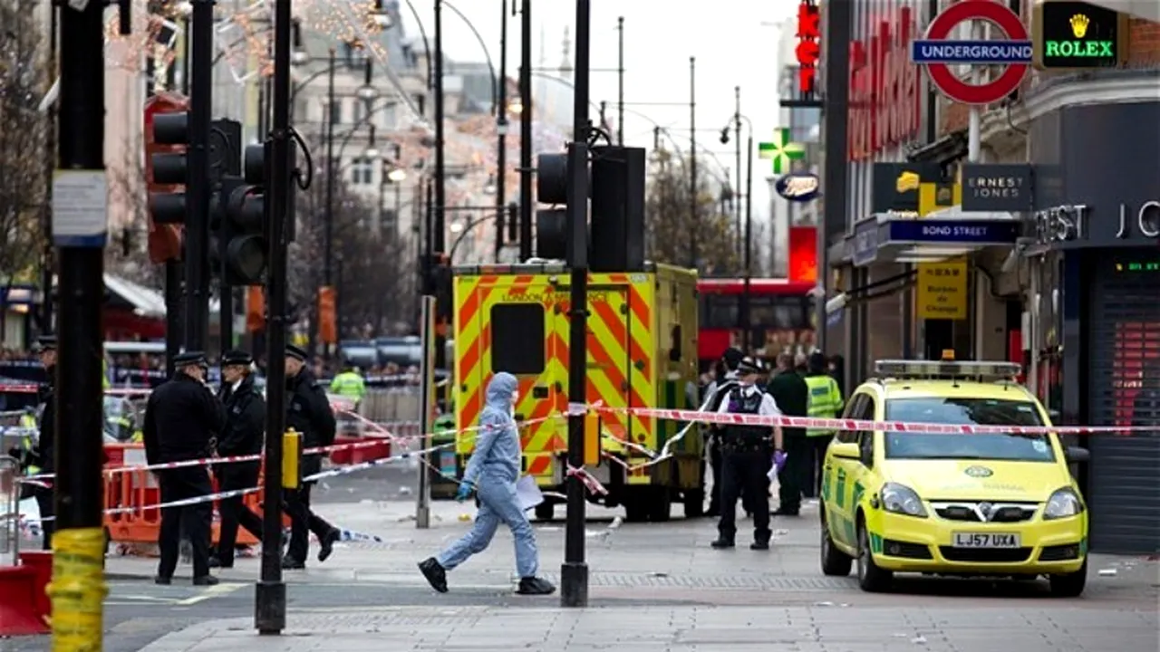 Doi bărbați care plănuiau uciderea unei faimoase cântărețe au fost arestați. 