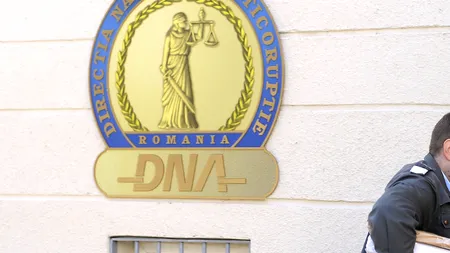 Șeful Fiscului din Oravița, prins  în timp ce primea o mită de 30.000 de lei