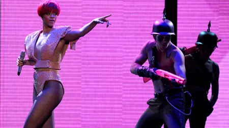 Rihanna a înregistrat un duet cu Shakira