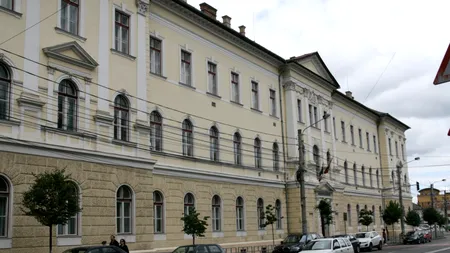 Cât te poate costa un Like și un Share. Detaliul LEGAL care le-a scăpat  elevilor din Cluj atunci când și-au insultat  profesorii pe Facebook