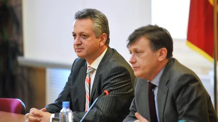 Antonescu: Apelul lui Băsescu la boicotul celor cu dosare n-a prea fost urmat, îl susțin pe Fenechiu