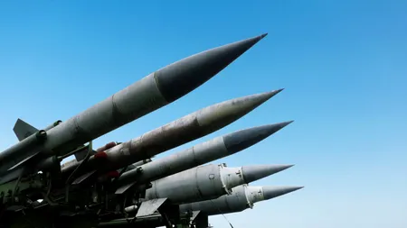 The Telegraph: Statele Unite ar putea retrimite arme NUCLEARE în Marea Britanie