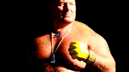 30 de secunde cu un luptător în cușcă. Sandu Lungu: „Nu sunt un om rău, dar îl pulverizez