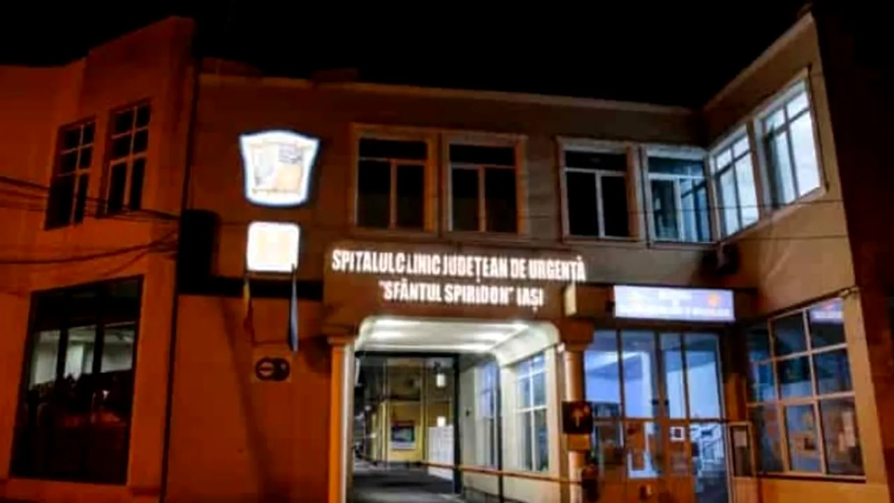 REVOLTA unei jurnaliste care a ajuns la UPU la un mare spital din Iași: „Zgribuliți, stăteam pe scaunele din plastic având perfuziile puse”