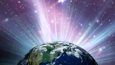 <span style='background-color: #dd9933; color: #fff; ' class='highlight text-uppercase'>ACTUALITATE</span> Pământul, lovit de o FURTUNĂ geomagnetică severă de clasa G4. Ce fenomene au apărut pe cer și cum pot afecta sateliții din spațiu