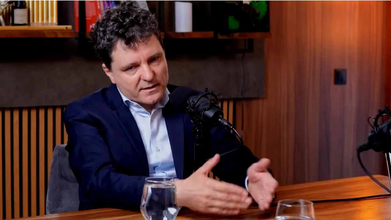 De ce nu răspunde Nicușor Dan la telefon? „La începutul de mandat a fost DIFICIL, acum e mult mai bine”