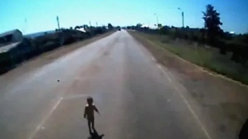 Bunii samariteni de pe drumurile Rusiei. VIDEO
