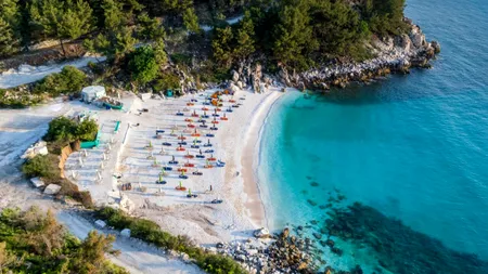 Cât costă o vacanță pe insula românilor din GRECIA în 2025. Prețurile s-au triplat în ultmii ani. Ce buget trebuie să-ți iei în calcul acum