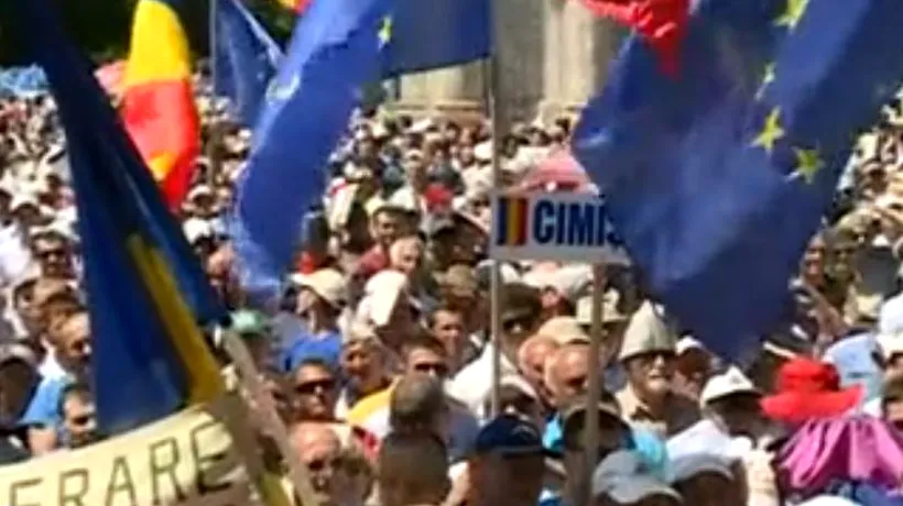 Mitinguri în Piața Marii Adunări Naționale din Chișinău, cu o săptămână înaintea alegerilor locale