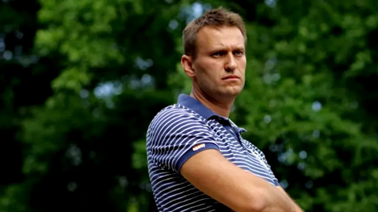 Disidentul rus Alexei Navalnîi, plasat din nou în izolare după ce ”a măturat prost curtea de exerciții” a închisorii: ”Nimeni nu poate ascunde contextul politic al acestei situații, ce se întâmplă acum în Rusia este înfricoșător”