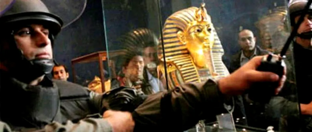 Masca funerară din aur a lui Tutankhamon a fost distrusă permanent