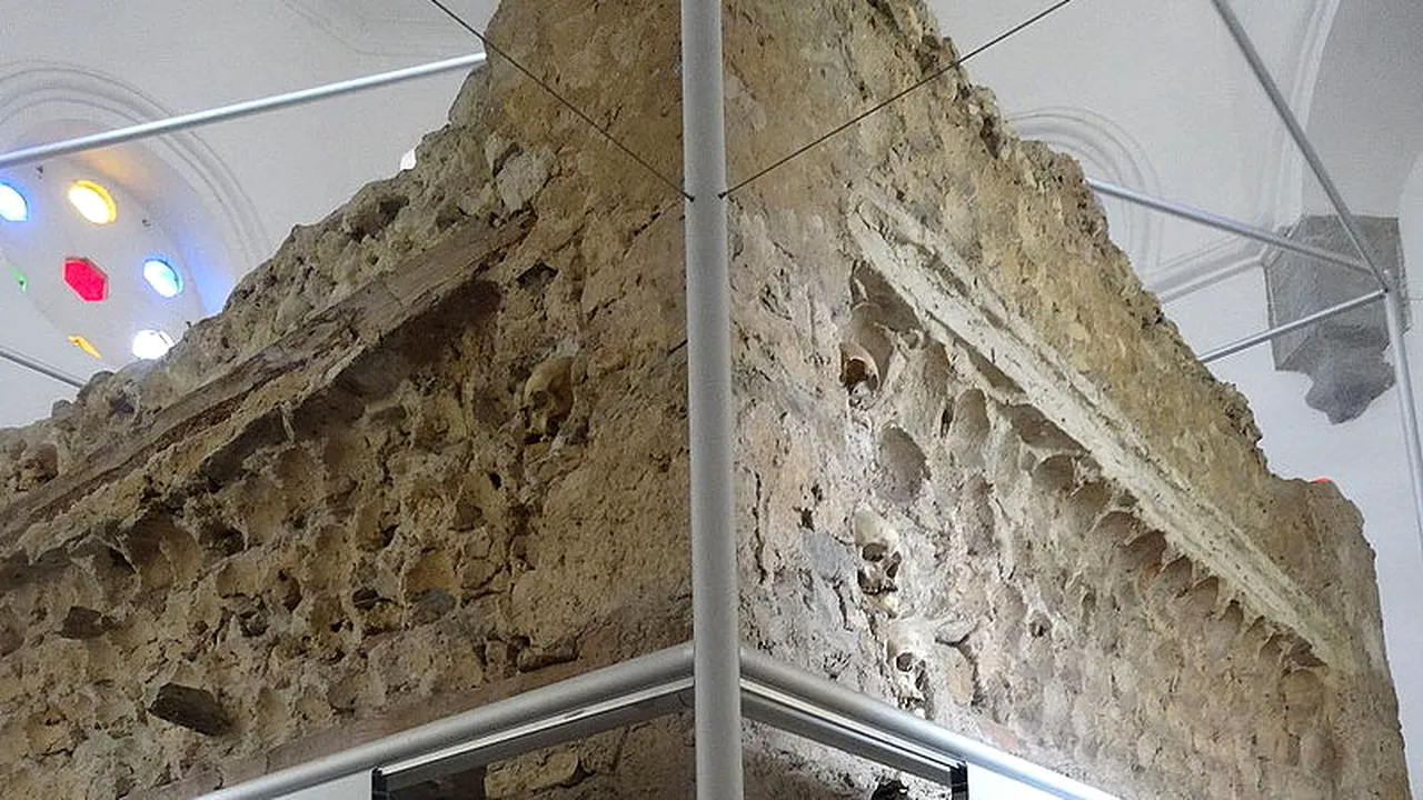 Povestea înspăimântătoare din spatele unuia dintre monumentele istorice din Balcani. Este construit din cranii umane